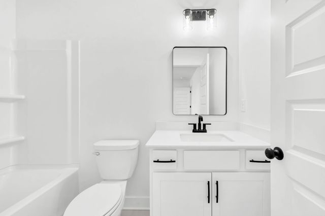 6 East Old Ashland City Rd, Clarksville, TN 37043