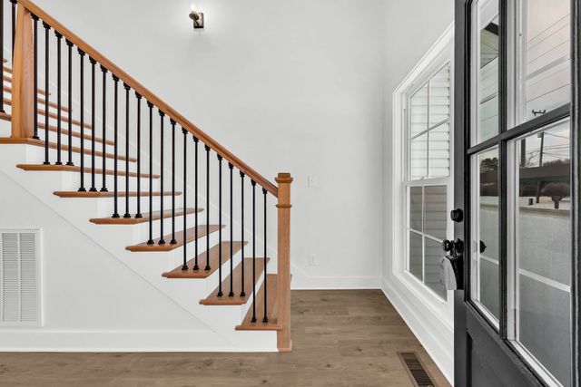 6 East Old Ashland City Rd, Clarksville, TN 37043