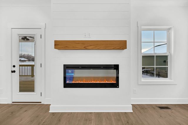 6 East Old Ashland City Rd, Clarksville, TN 37043