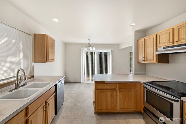 6158 S Cushman Avenue, Tacoma, WA 98408
