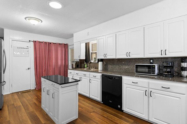 404 Oak ST, Copperas Cove, TX 76522