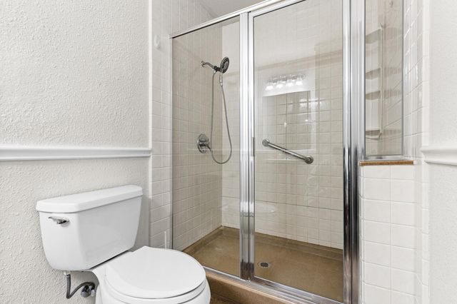 404 Oak ST, Copperas Cove, TX 76522