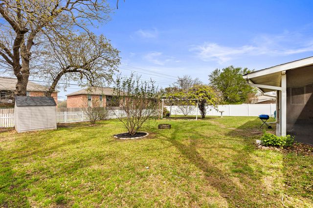 404 Oak ST, Copperas Cove, TX 76522