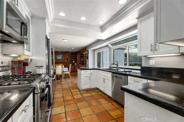8058 E Woodsboro Avenue, Anaheim Hills, CA 92807