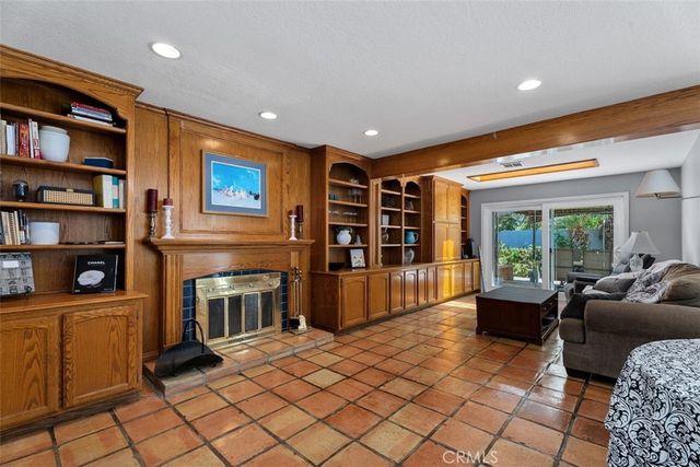 8058 E Woodsboro Avenue, Anaheim Hills, CA 92807