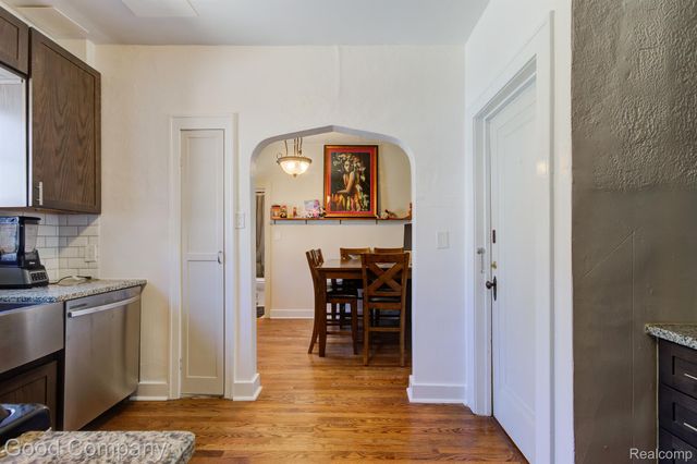 637 S CONNECTICUT Unit 4, Royal Oak, MI 48067