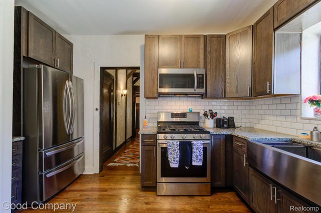 637 S CONNECTICUT Unit 4, Royal Oak, MI 48067