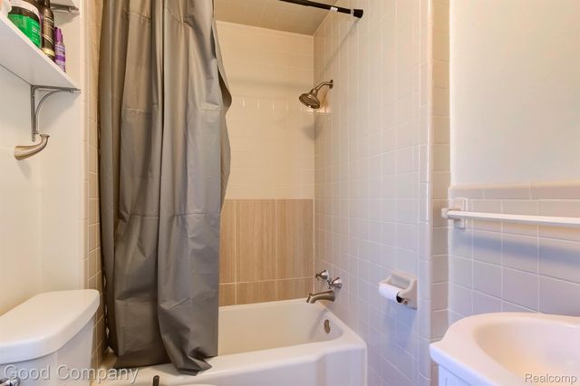 637 S CONNECTICUT Unit 4, Royal Oak, MI 48067