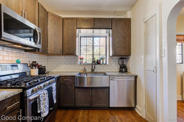 637 S CONNECTICUT Unit 4, Royal Oak, MI 48067