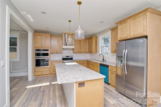 3905 Plainview Road, Charlotte, NC 28208