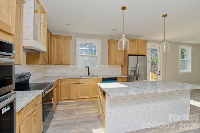 3905 Plainview Road, Charlotte, NC 28208