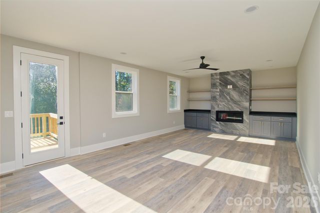 3905 Plainview Road, Charlotte, NC 28208