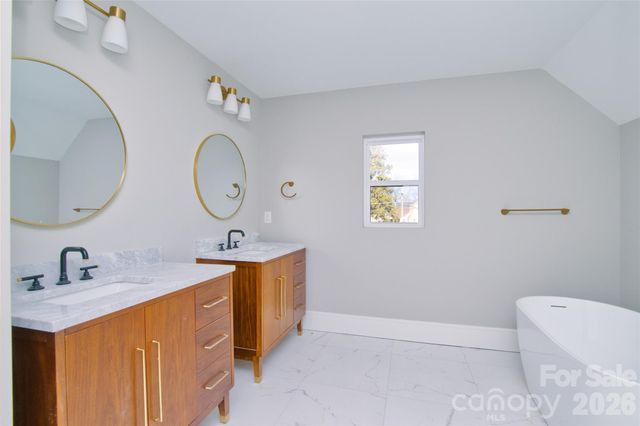 3905 Plainview Road, Charlotte, NC 28208