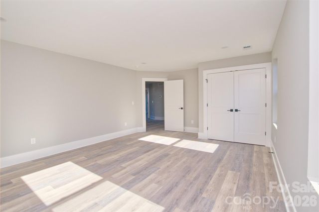 3905 Plainview Road, Charlotte, NC 28208