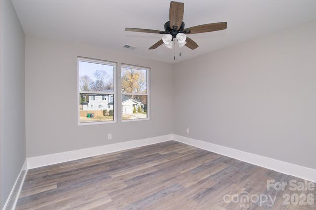 3905 Plainview Road, Charlotte, NC 28208