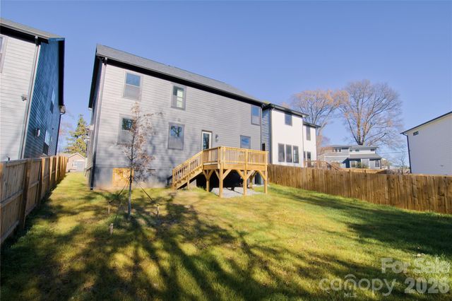 3905 Plainview Road, Charlotte, NC 28208