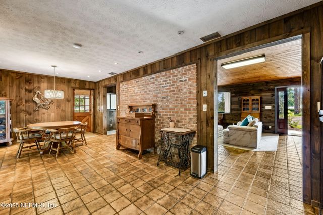 96111 PIRATES BLUFF Road, Yulee, FL 32097