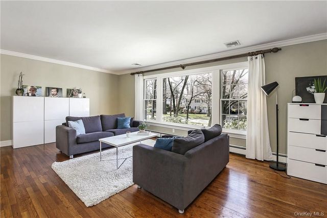 15 Hammond Road, Rye, NY 10580
