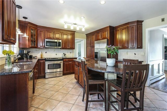 15 Hammond Road, Rye, NY 10580