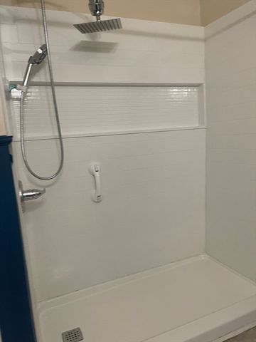 2a Stowell Ave A, Worcester, MA 01609