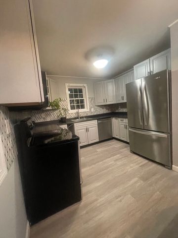 2a Stowell Ave A, Worcester, MA 01609