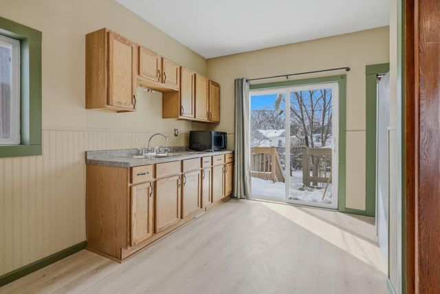 3163 S Brisbane AVENUE, Milwaukee, WI 53207