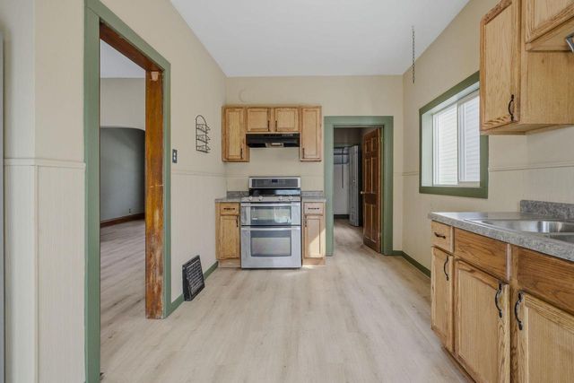 3163 S Brisbane AVENUE, Milwaukee, WI 53207