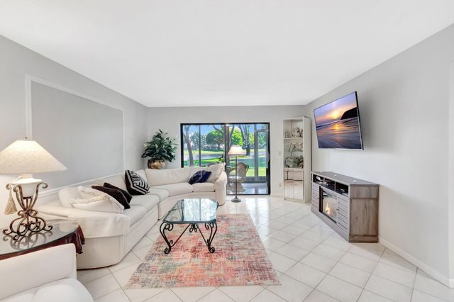 7280 Amberly Lane 110, Delray Beach, FL 33446