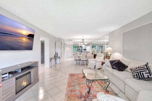 7280 Amberly Lane 110, Delray Beach, FL 33446