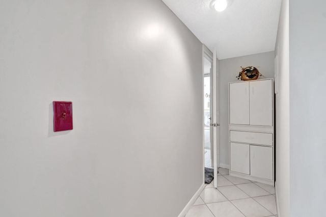 7280 Amberly Lane 110, Delray Beach, FL 33446