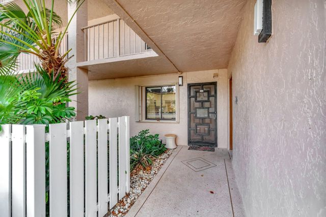 7280 Amberly Lane 110, Delray Beach, FL 33446