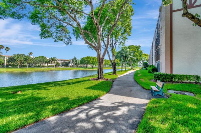 7280 Amberly Lane 110, Delray Beach, FL 33446