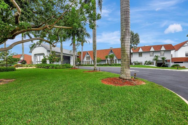 7280 Amberly Lane 110, Delray Beach, FL 33446