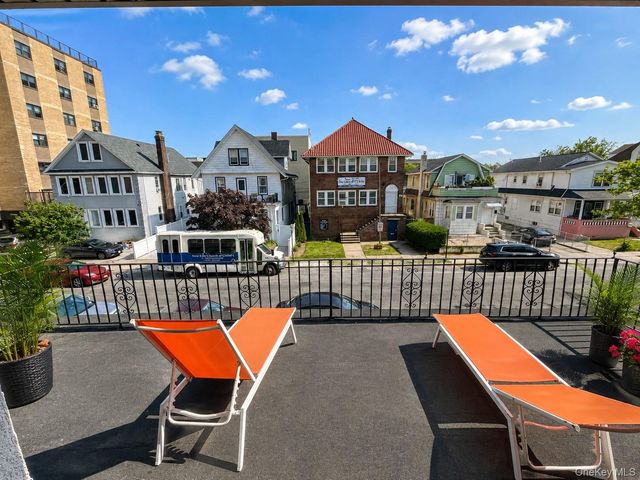 121 W Chester Street 2, Long Beach, NY 11561