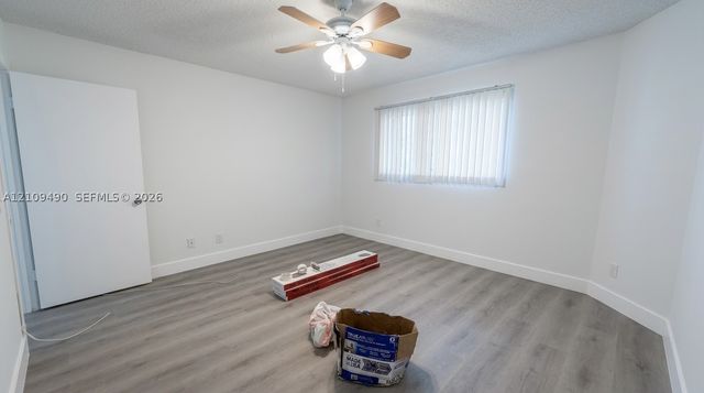 3433 NW 44th St 108, Oakland Park, FL 33309