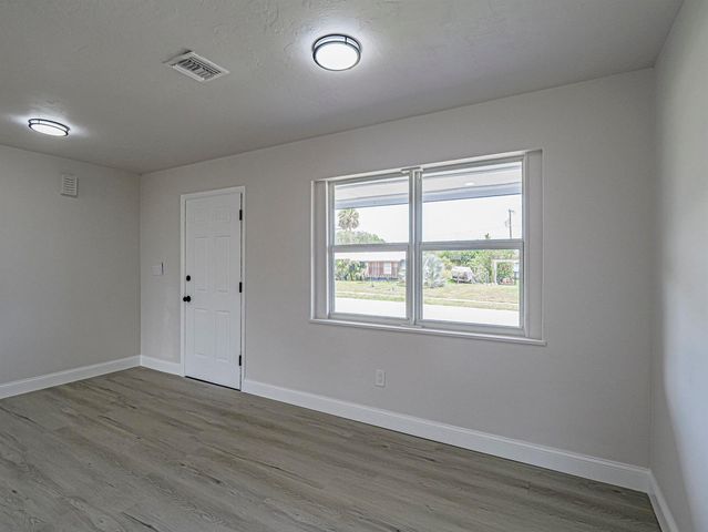 375 Manly Avenue, Sebastian, FL 32958