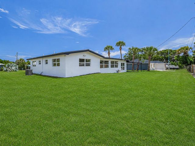 375 Manly Avenue, Sebastian, FL 32958