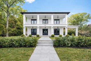 40 Waters Edge Road, Southampton, NY 11968