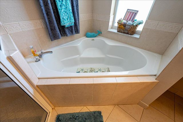 106 SE Crosspoint Drive, Port St Lucie, FL 34983