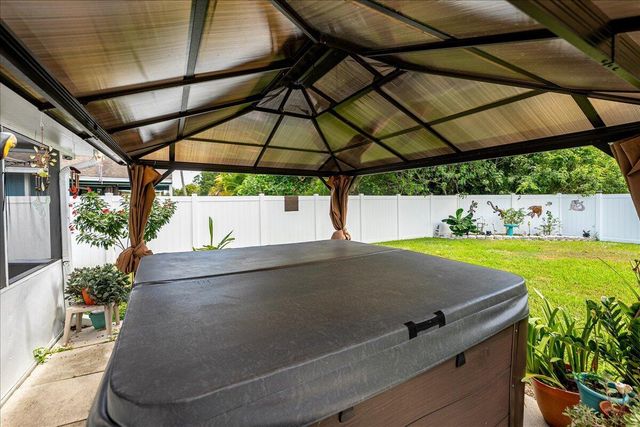 106 SE Crosspoint Drive, Port St Lucie, FL 34983