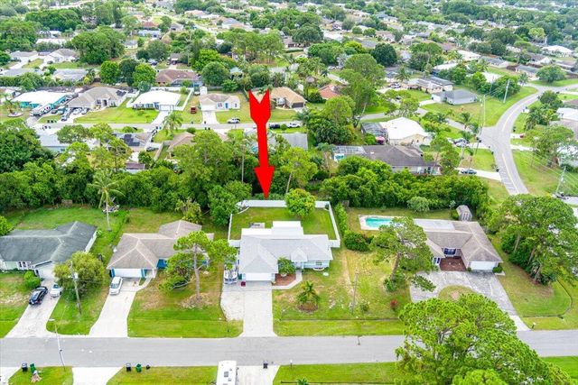 106 SE Crosspoint Drive, Port St Lucie, FL 34983