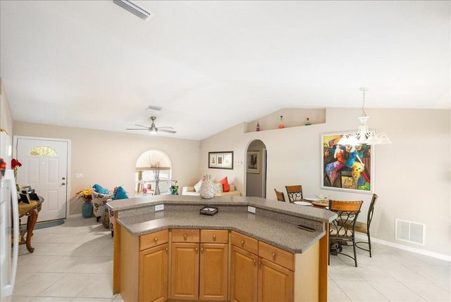 106 SE Crosspoint Drive, Port St Lucie, FL 34983