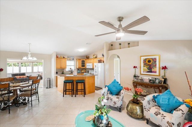 106 SE Crosspoint Drive, Port St Lucie, FL 34983