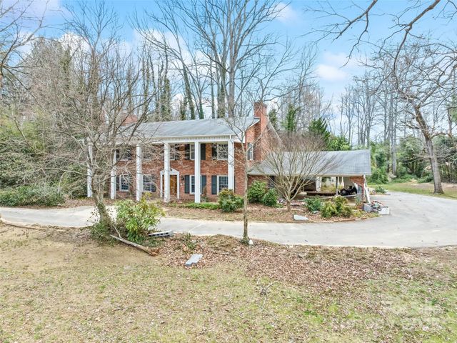 21 Riverbend Road, Canton, NC 28716