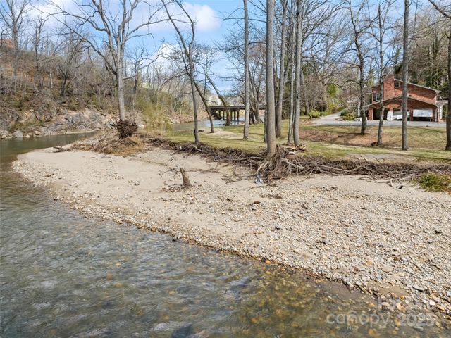 21 Riverbend Road, Canton, NC 28716