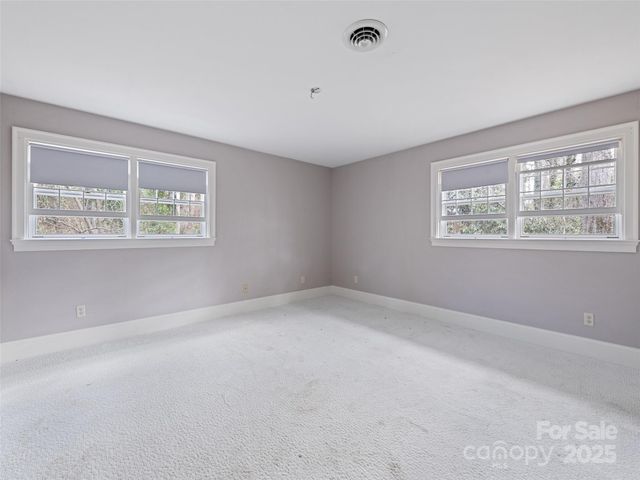 21 Riverbend Road, Canton, NC 28716