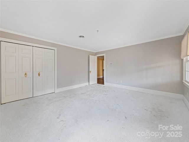21 Riverbend Road, Canton, NC 28716