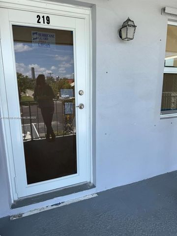 630 Layne Blvd 219, Hallandale Beach, FL 33009