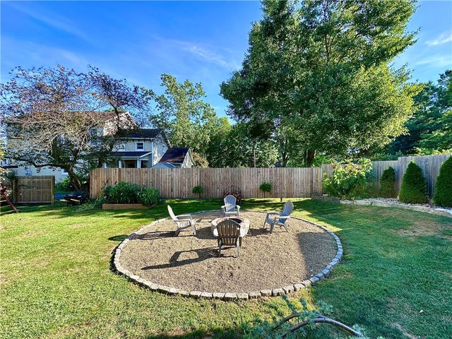 419 W Neshannock Ave, New Wilmington Boro, PA 16142