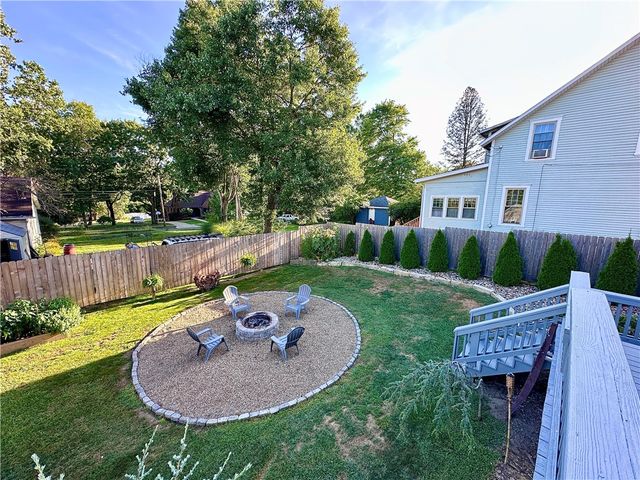 419 W Neshannock Ave, New Wilmington Boro, PA 16142